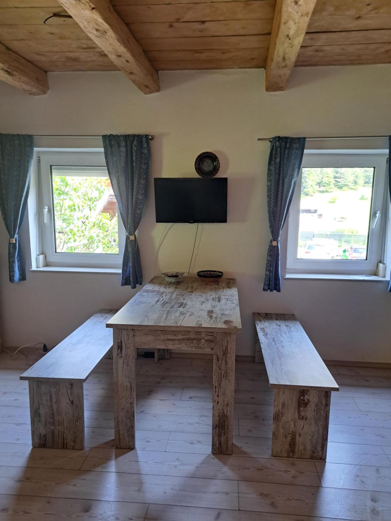 Casableiberg - Garten Apartment - Naturpark Dobratsch Bad Bleiberg Eksteriør billede